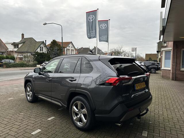 Toyota RAV4 2.5 Hybrid Style 1e eigenaar / dealeronderhouden / slechts 10.691 km!! / auto is als nieuw / origineel Nederlandse auto / Toyota 10 jaar garantie-programma / Toyota pechhulppas / Trekhaak