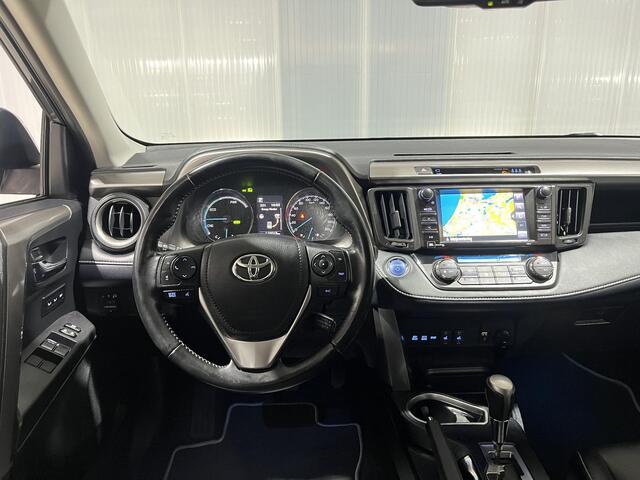Toyota RAV4 2.5 Hybrid AWD Executive | Trekhaak | BSM| Leer | All season banden | Dealer onderhouden |