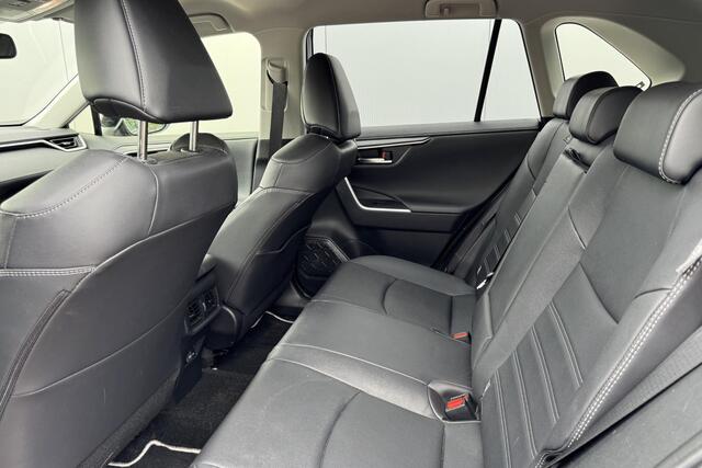 Toyota RAV4 2.5 Hybrid AWD Executive Navigatie, Stoel- & Stuurwielverwarming, Trekhaak, Lederen bekleding, Seat memory, Dodehoekdetectie, Parkeersensoren, Achteruitrijcamera