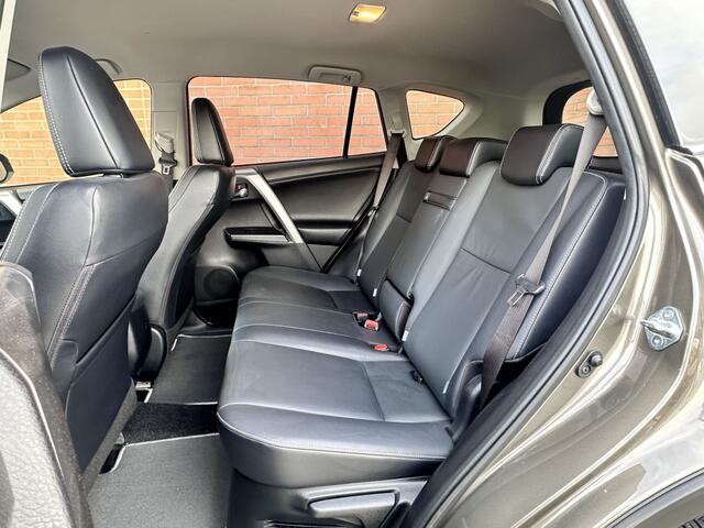 Toyota RAV4 2.5 Hybrid e-CVT 2WD Style - Toyota onderhouden Trekhaak Leder