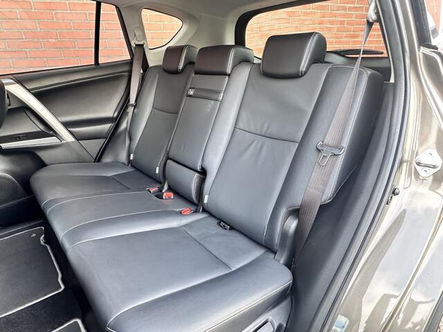 Toyota RAV4 2.5 Hybrid e-CVT 2WD Style - Toyota onderhouden Trekhaak Leder