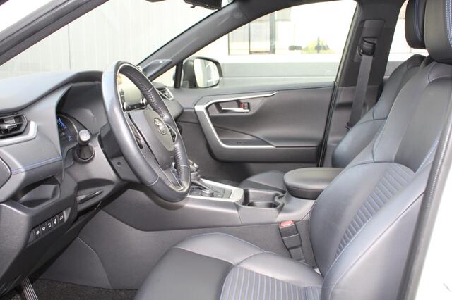 Toyota RAV4 2.5 Hybrid AWD Bi-Tone / Innovation Pack / Parelmoer