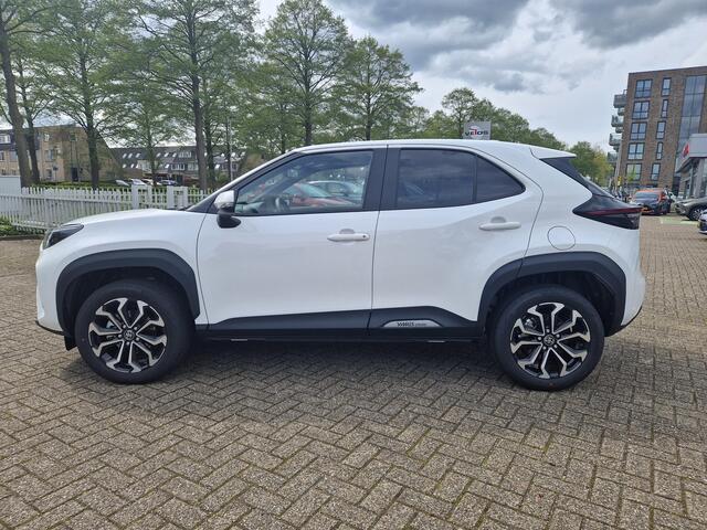 Toyota YARIS Cross 1.5 Hybrid 130 Style Edition Parkeersensoren V+A, Dodehoeksensor, Navigatie , All-in Rijklaarprijs