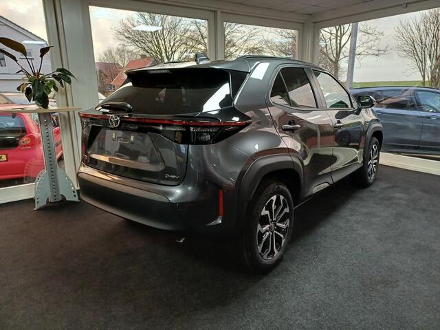 Toyota YARIS 1.5 Hyb 130 D-Team Full options