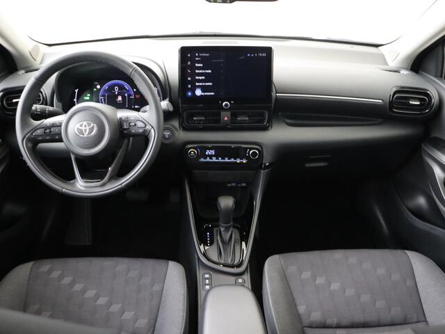 Toyota YARIS 1.5 Hybrid 115 First Edition *demo