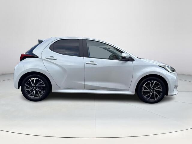 Toyota YARIS 1.5 Hybrid Dynamic | 06-10141018 Voor meer informatie