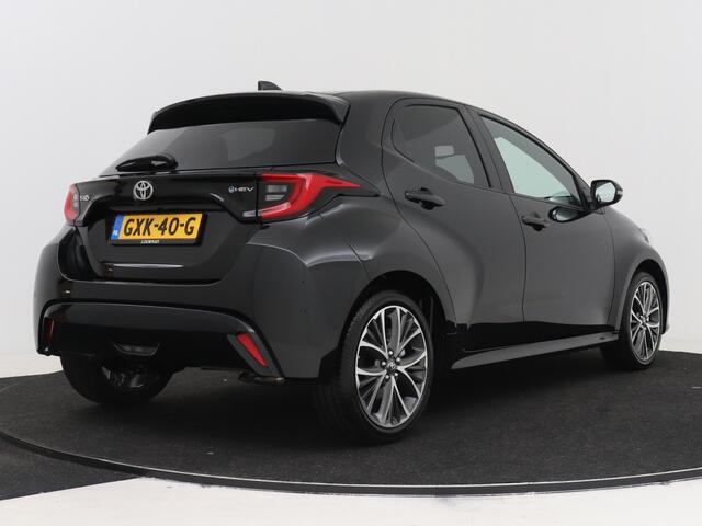 Toyota YARIS 1.5 Hybrid 130 Executive Parkeersensoren | Adap. Cruise | Stoelverwarming | Blind Spot