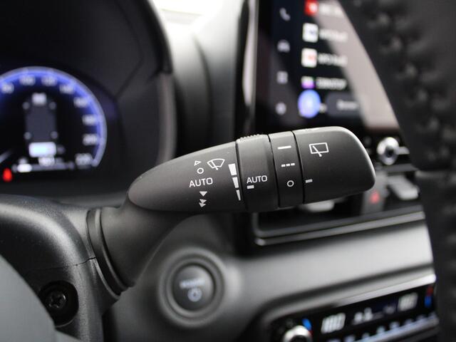 Toyota YARIS 1.5 Hybrid 130 Executive Parkeersensoren | Adap. Cruise | Stoelverwarming | Blind Spot