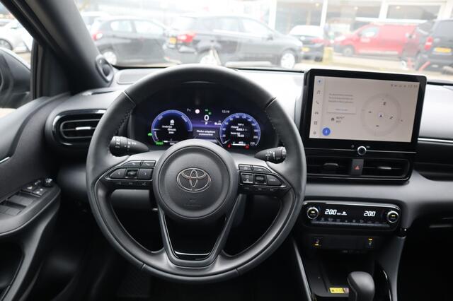 Toyota YARIS 1.5 Hybrid 130 Launch PanoDak/JBL/17inch/Stoel/Stuurverwarming