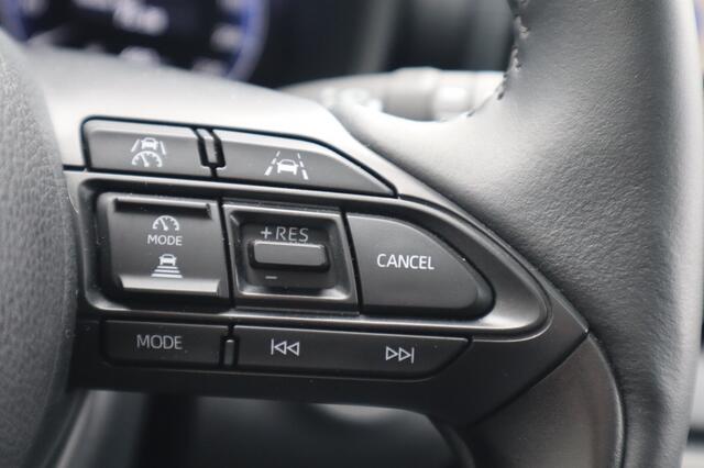 Toyota YARIS 1.5 Hybrid 130 Launch PanoDak/JBL/17inch/Stoel/Stuurverwarming