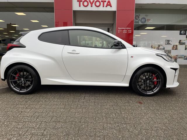Toyota YARIS Yaris GR 1.6 Turbo High Performance | Stoelverwarming | Stuurver