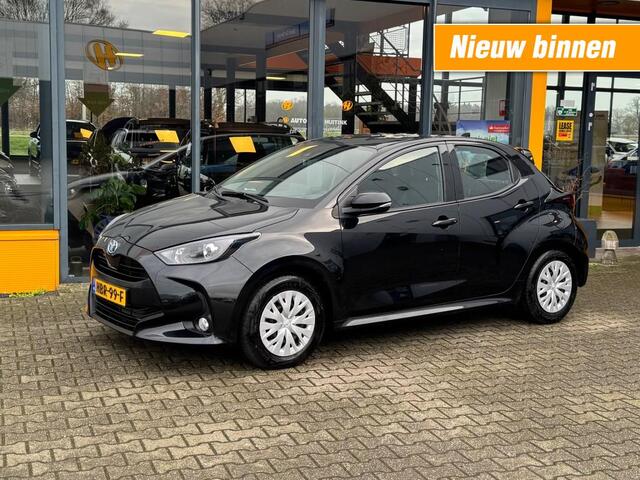 Toyota YARIS 1.5 Hybrid Active Navi/Apple/Android - camera