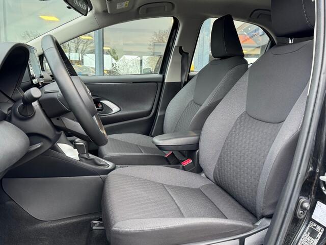 Toyota YARIS 1.5 Hybrid Active Navi/Apple/Android - camera