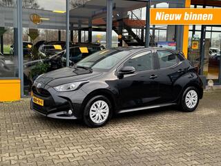 toyota-yaris-1.5-hybrid-active-navi