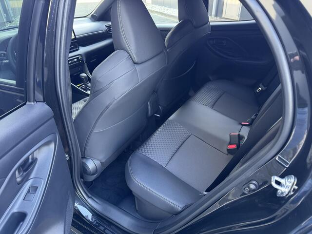 Toyota YARIS 1.5 Hybrid 130 Executive | Stoel & Stuurwiel verwarming | Apple Carplay / Android Auto |