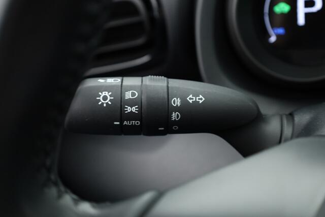 Toyota YARIS 1.5 Hybrid Dynamic | Achteruitrijcamera | Adapt. cruise| Apple carplay, Android auto