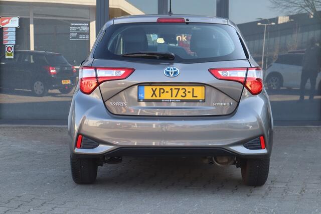 Toyota YARIS 1.5 Hybid Active Cruise/Navi/Camera/Slechts 23.911 km!