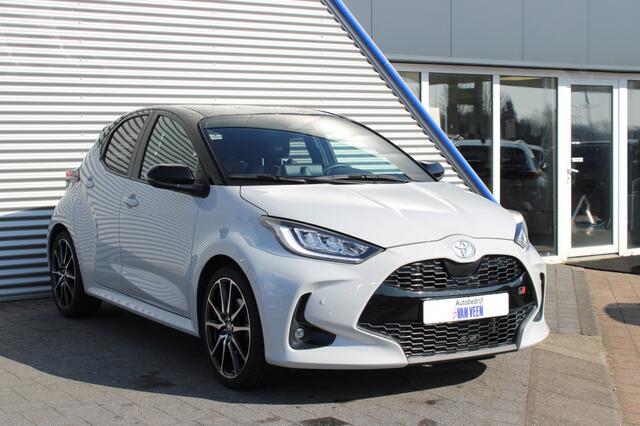 Toyota YARIS 1.5 Hybrid 130pk! GR Sport | Navi | PDC | Stoel -/ Stuurwielverw