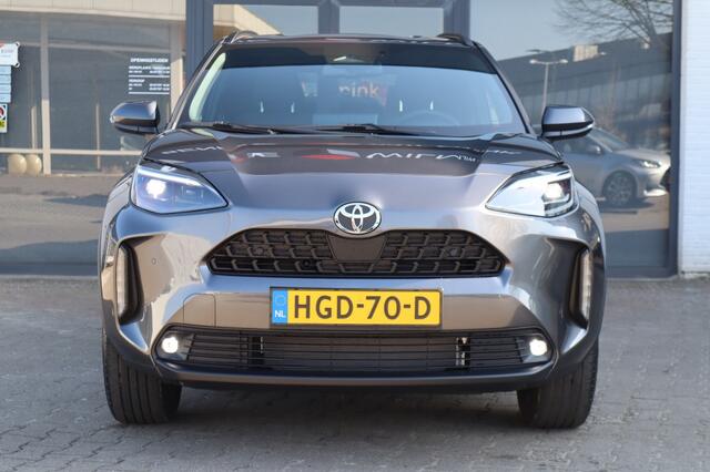 Toyota YARIS 1.5 Hybrid 115 First Edition + Comfort Pack