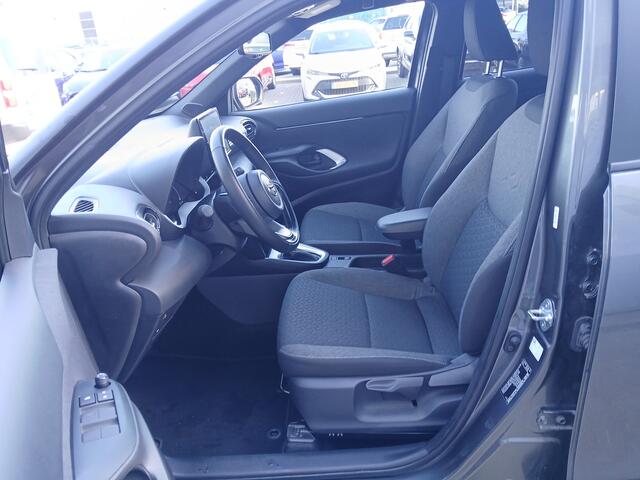 Toyota YARIS Cross 1.5 Hybrid Dynamic | Navi | Ad. Cruise | LM velgen |