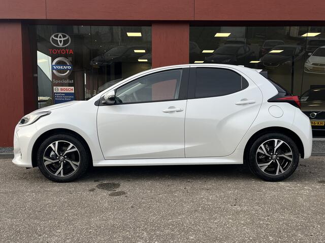 Toyota YARIS 1.5 Hybrid 115 First Edition | Navi | Carplay | Keyless | ACC | Camera