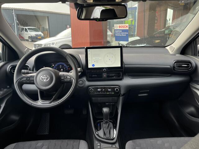 Toyota YARIS 1.5 Hybrid 115 First Edition | Navi | Carplay | Keyless | ACC | Camera