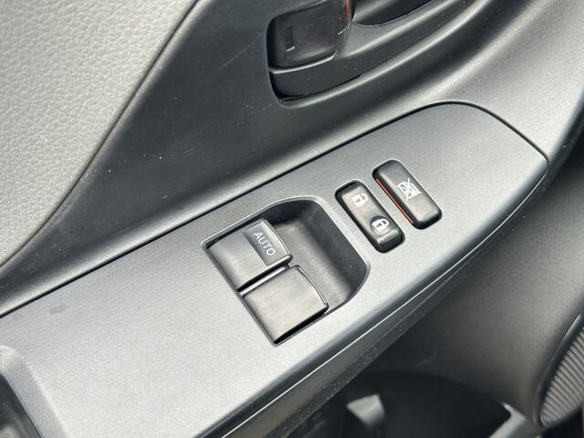 Toyota YARIS 1.0 VVT-i Now | Airco | 5drs | Volledig onderhouden