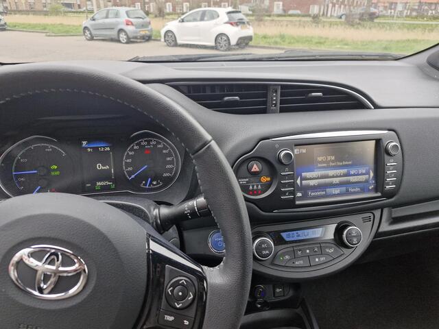 Toyota YARIS 1.5 Hybrid Executive