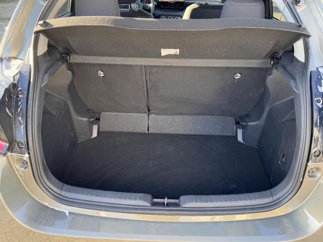 Toyota YARIS 1.5 VVT-i First Edition Cruise Control Adaptief / Airco / Navi via app / Camera