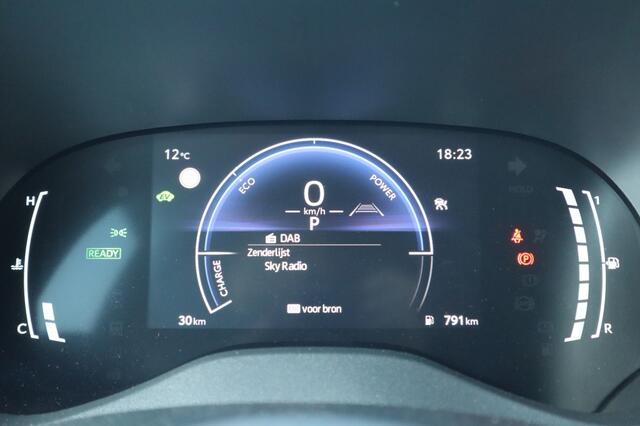 Toyota YARIS 1.5 Hybrid 115 First Edition