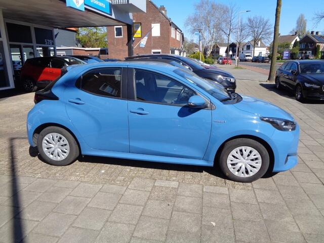 Toyota YARIS 1.5 HYB. ACTIVE