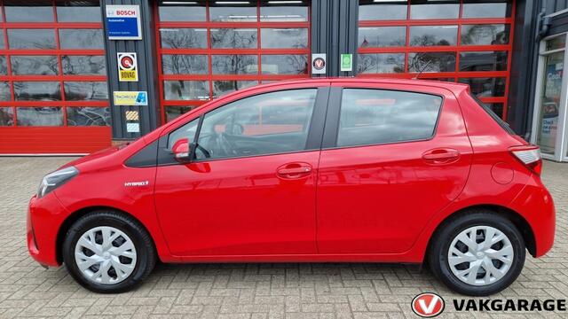 Toyota YARIS 1.5 Hyb. Active
