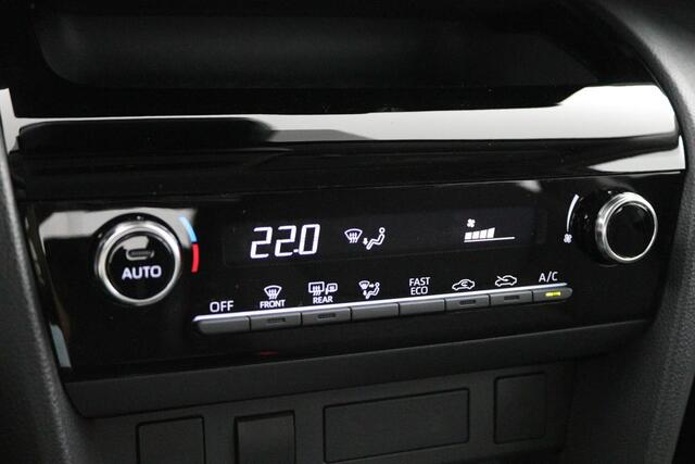 Toyota YARIS Cross 1.5 Hybrid 115 Active | Nieuw uit Voorraad leverbaar! | 10 Jaar Garantie |