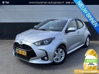 toyota-yaris-1.5-hybrid-business-st