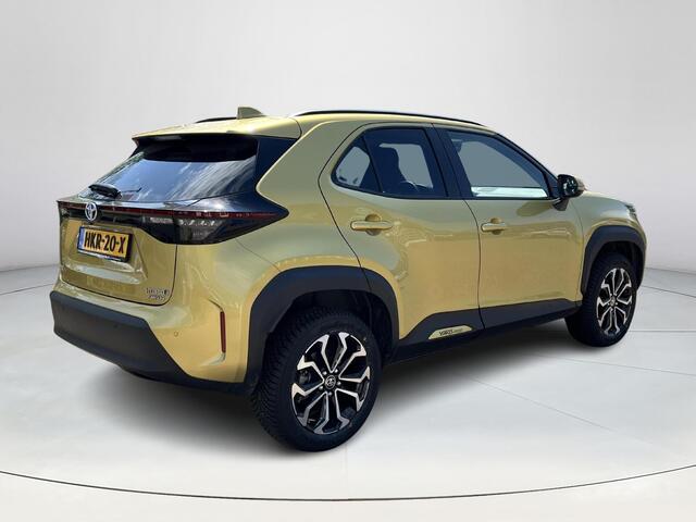 Toyota YARIS Cross 1.5 Hybrid Dynamic 4x4 | Carplay | Stoelverwarming | Parkeersensoren | LED koplampen |