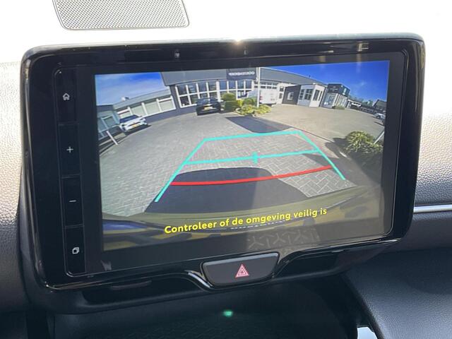 Toyota YARIS Cross 1.5 Hybrid Dynamic 4x4 | Carplay | Stoelverwarming | Parkeersensoren | LED koplampen |