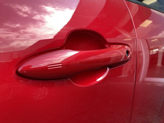 Toyota YARIS 1.5 Hybrid 115 First Edition | Comfort Pack | Sensoren v/a |