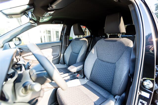 Toyota YARIS Cross 1.5 Hybrid 130 Style Edition 2025 Parkeersensoren V+A, Dodehoeksensor, Navigatie , All-in Rijklaarprijs