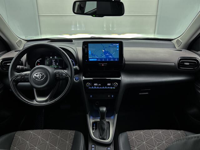 Toyota YARIS Cross 1.5 Hybrid Executive | Blindspot | Navigatie | Stoelverwarming | PDC V+A | Leder | Head up Display |