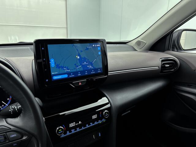 Toyota YARIS Cross 1.5 Hybrid Executive | Blindspot | Navigatie | Stoelverwarming | PDC V+A | Leder | Head up Display |