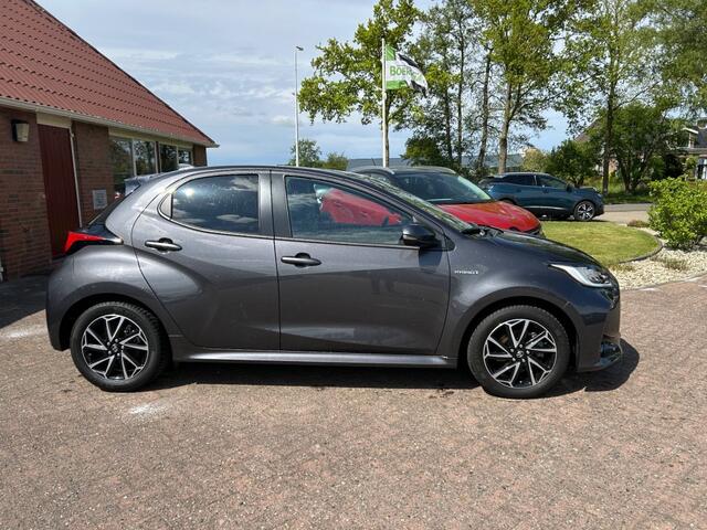 Toyota YARIS 1.5 HYBRID 5-DRS DYNAMIC AUTOMAAT!