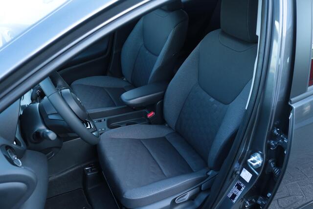 Toyota YARIS 1.5 Hybrid 115 First Edition, Comfort Pack! NIEUW