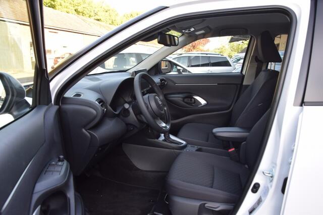 Toyota YARIS 1.5 HYBRID NIEUW! AUTOMAAT/CAMERA/ADAP. CRUISE/