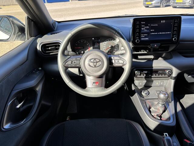 Toyota YARIS 1.6 GR SPORT Premium / WRC / Extra Set Wielen / Allseason Banden / Apple Carplay & Android Auto / Volledig Onderhouden /