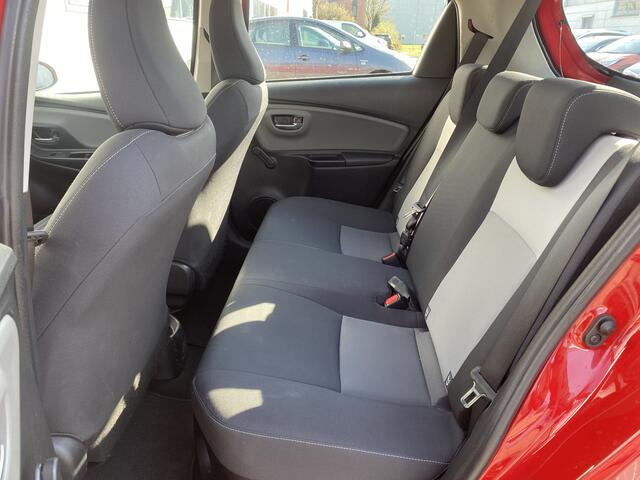 Toyota YARIS 1.5 Hybrid Active NL Auto Dealer Onderhouden Clima Cruise Control Camera