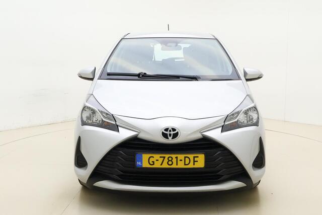 Toyota YARIS 1.0 VVT-i Comfort | Airco | Weinig kilometers | Regensensor | Bluetooth | Metaallak | 5 Deuren | Rijstrooksensor