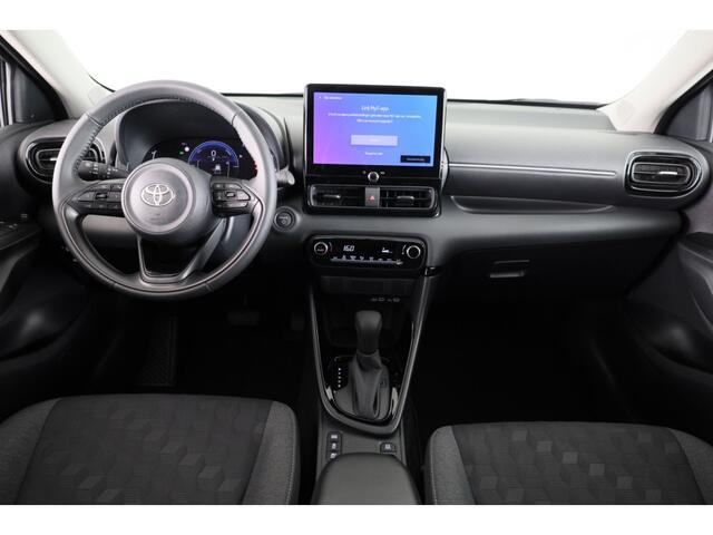 Toyota YARIS 1.5 Hybrid 115 Dynamic | Comfort Pakket | Parkeersensor voor en achter | voorstoelen verwarmd | dodehoek detectie |