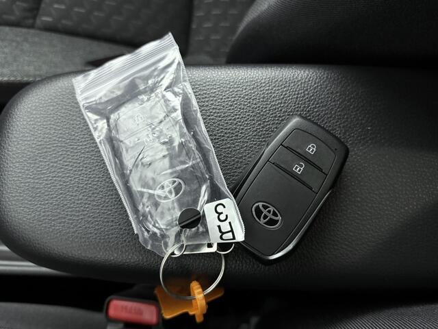 Toyota YARIS Cross 1.5 Hybrid 115 Dynamic Comfort Pack | NIEUW & DIRECT LEVERBAAR | PRIJS INCL. ALLE ACTIES | MEERDERE KLEUREN OP VOORRAAD |