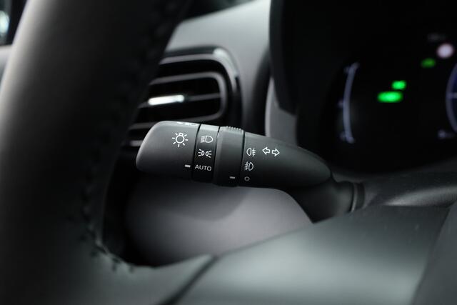 Toyota YARIS Cross 1.5 Hybrid 130 Teamplayer | Winter pack | Safety pack | Navi | Adapt. Cruise | Camera | Keyless