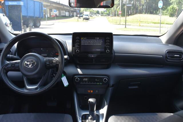 Toyota YARIS 1.5 Hybrid Active Parelmoer | 1e Eigenaar | Carplay Navi | 100% Onderhouden | 12 mnd BOVAG garantie Whatsapp 06-53188999